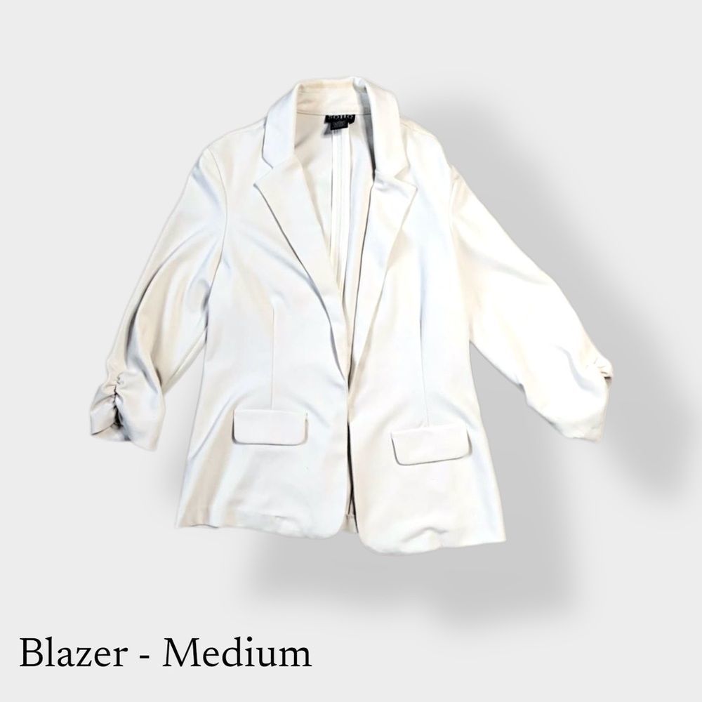 𝅺MEDIUM SOHO Beige quarter sleeve Blazer